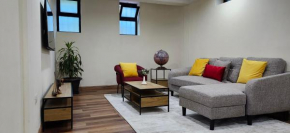 Cozy & Modern 2-Bedroom Unit